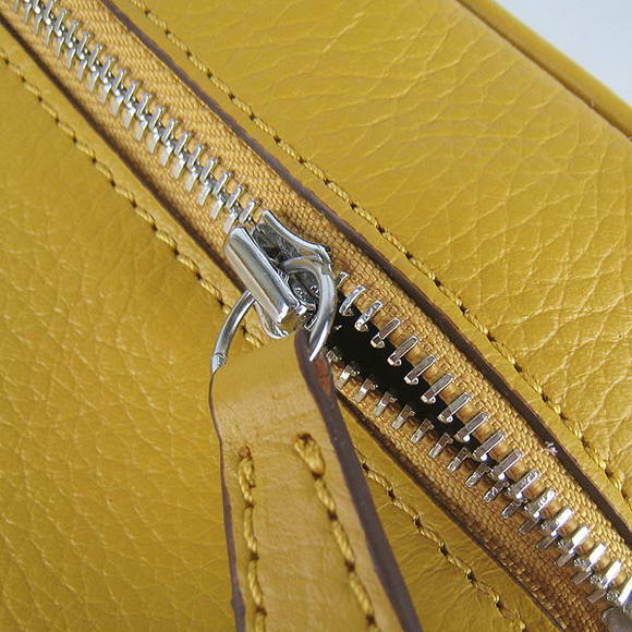 High Quality Replica Hermes Lindy 26CM Shoulder Bag Yellow